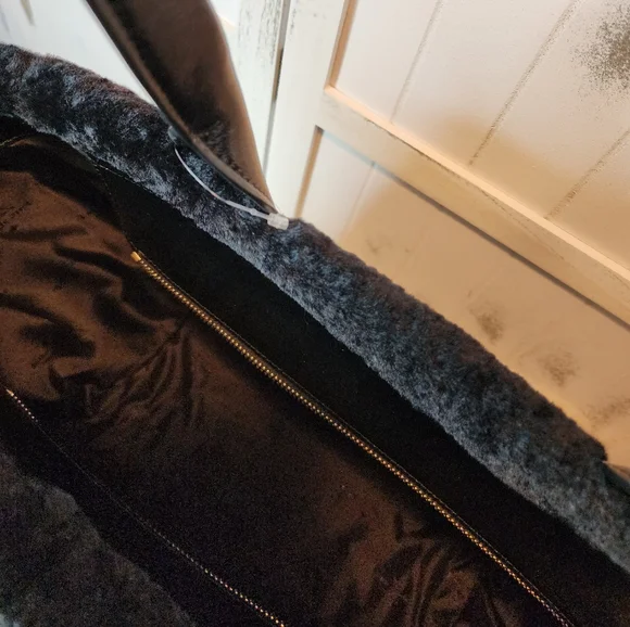 NWT Kate Spade Jett Faux Shearling Tote. - Picture 10 of 12